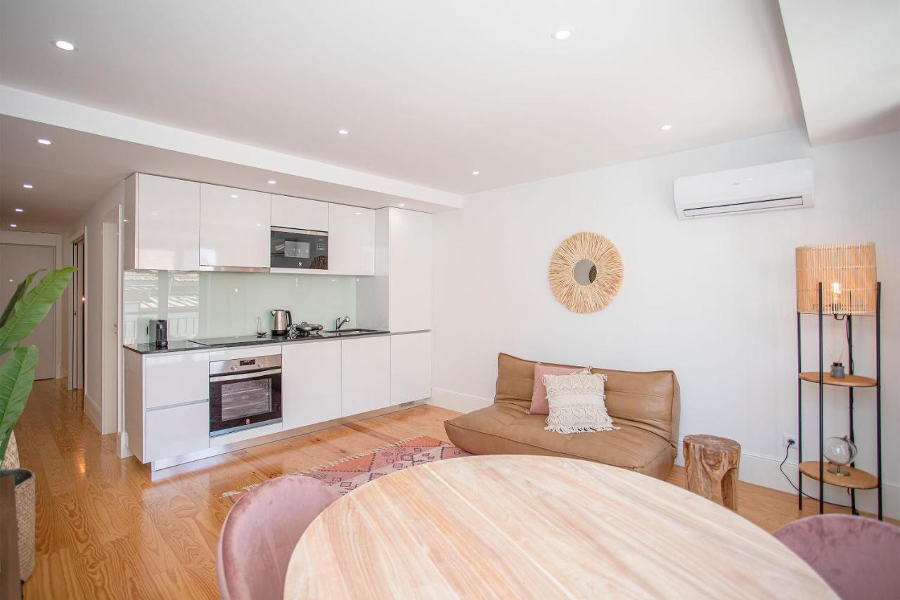Liiiving In Porto - Flores Design Experience Apartments ภายนอก รูปภาพ