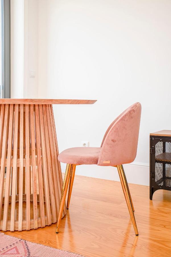 Liiiving In Porto - Flores Design Experience Apartments ภายนอก รูปภาพ